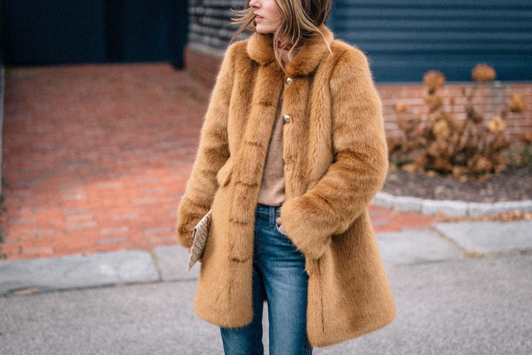 The Difference Between Faux Fur and Real Fur (5)